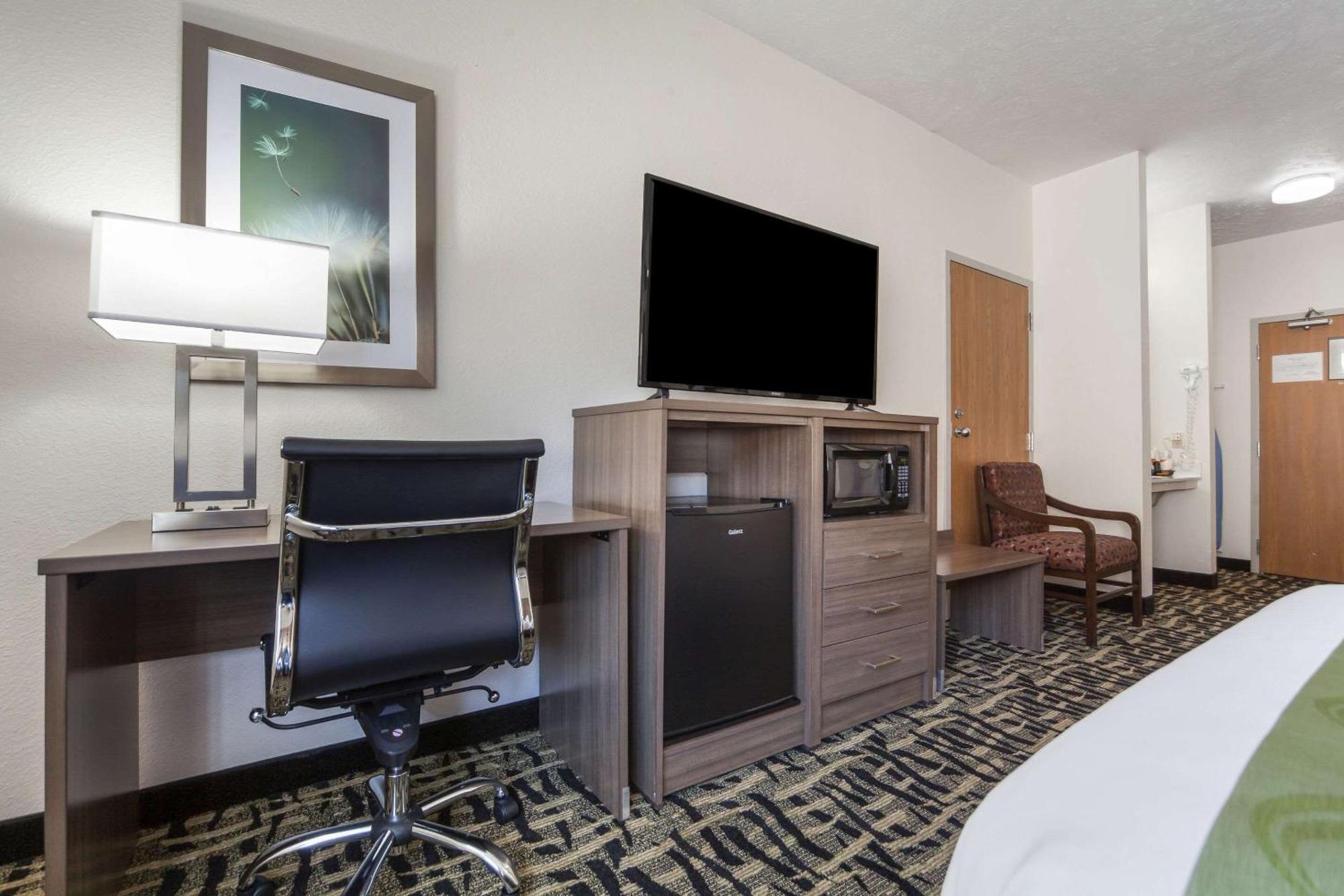 Quality Inn & Suites West Omaha - Ne Linclon Zewnętrze zdjęcie