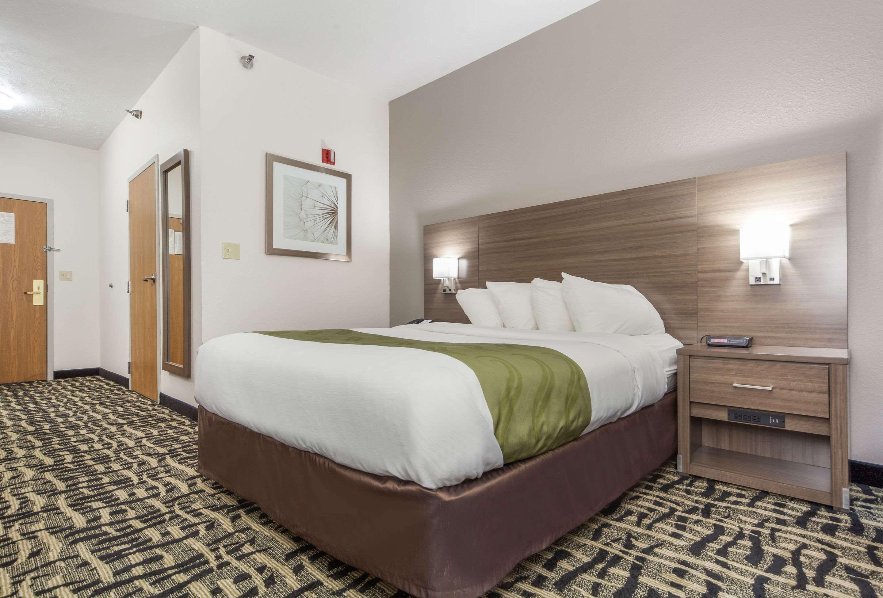 Quality Inn & Suites West Omaha - Ne Linclon Zewnętrze zdjęcie