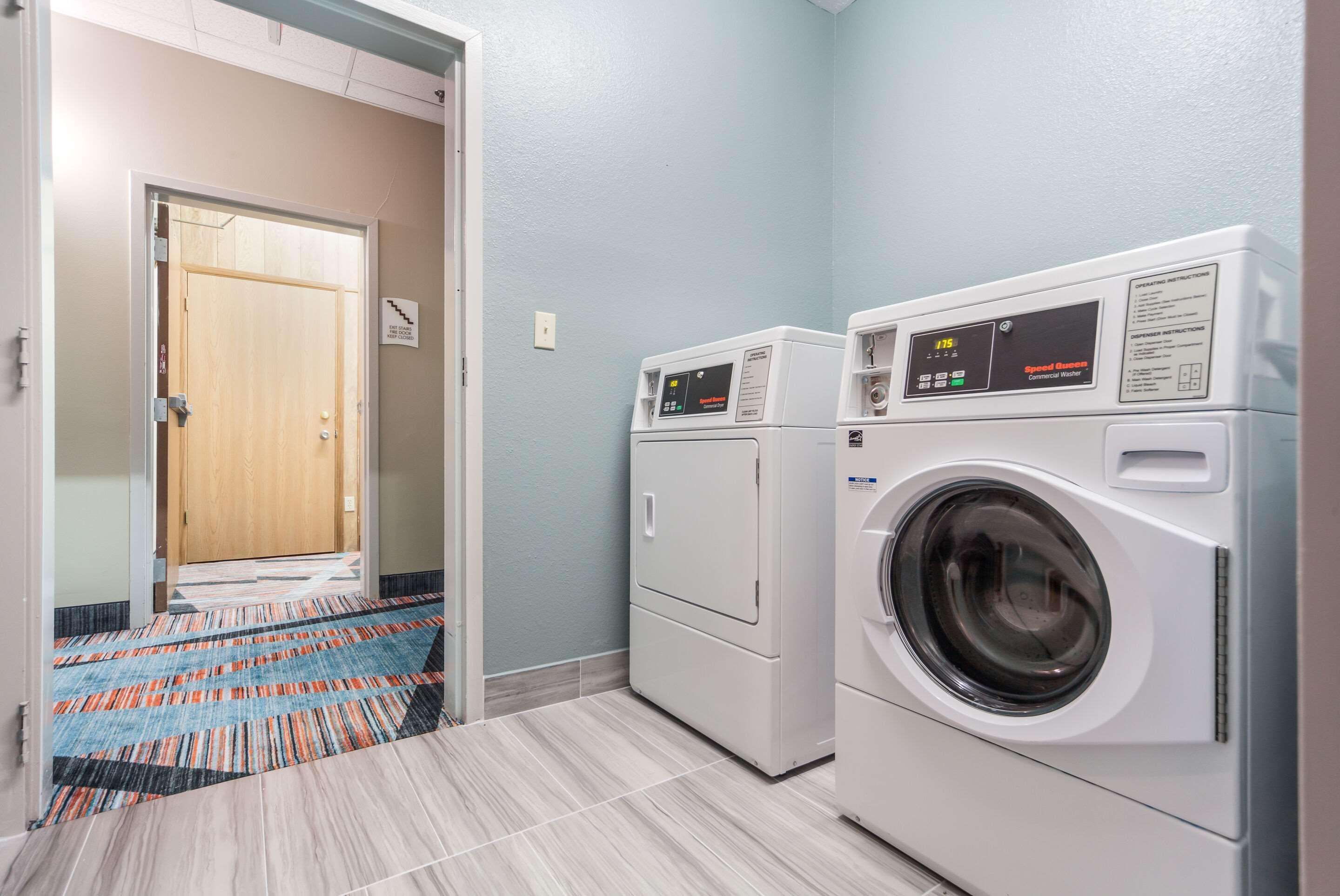 Quality Inn & Suites West Omaha - Ne Linclon Zewnętrze zdjęcie