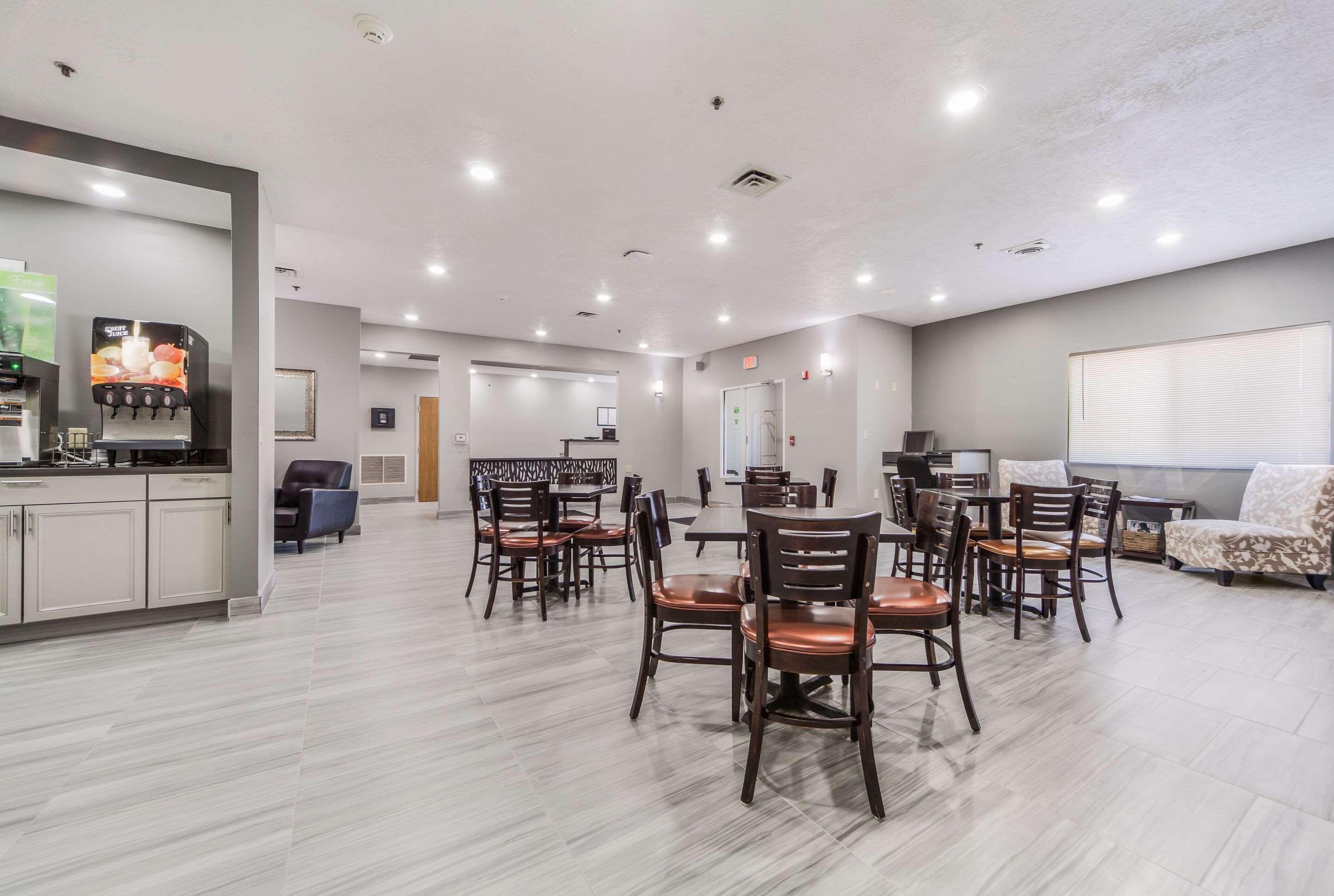 Quality Inn & Suites West Omaha - Ne Linclon Zewnętrze zdjęcie