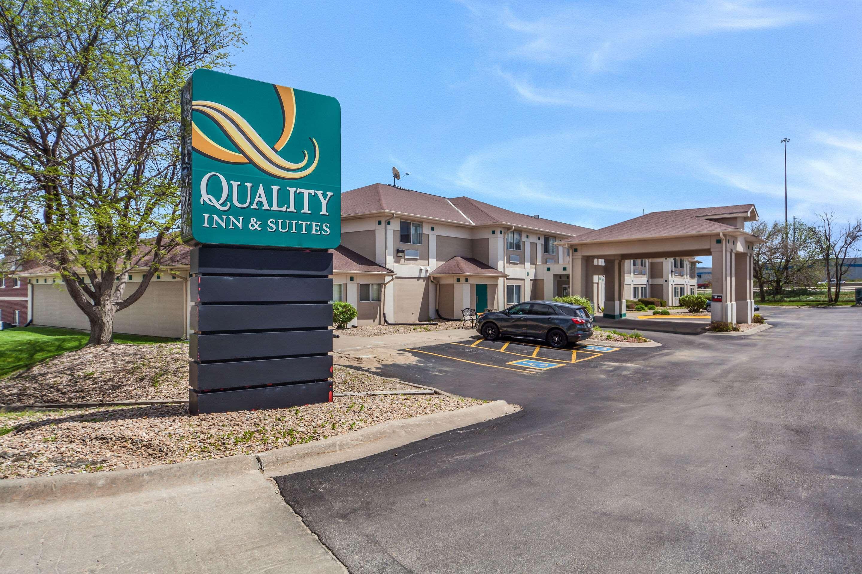 Quality Inn & Suites West Omaha - Ne Linclon Zewnętrze zdjęcie