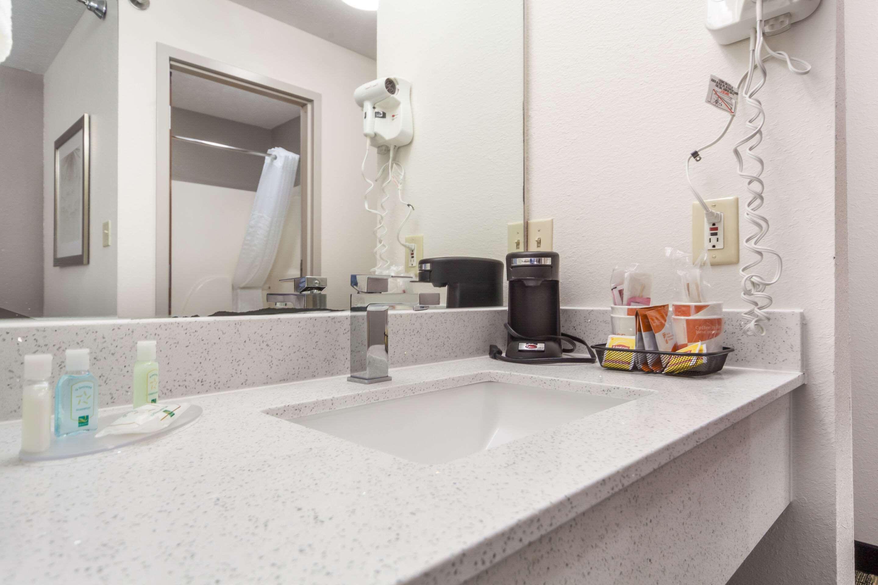 Quality Inn & Suites West Omaha - Ne Linclon Zewnętrze zdjęcie